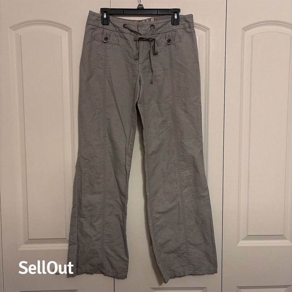 Daughters of the Liberation Women's Gray Cargo Pants Size 8 Casual